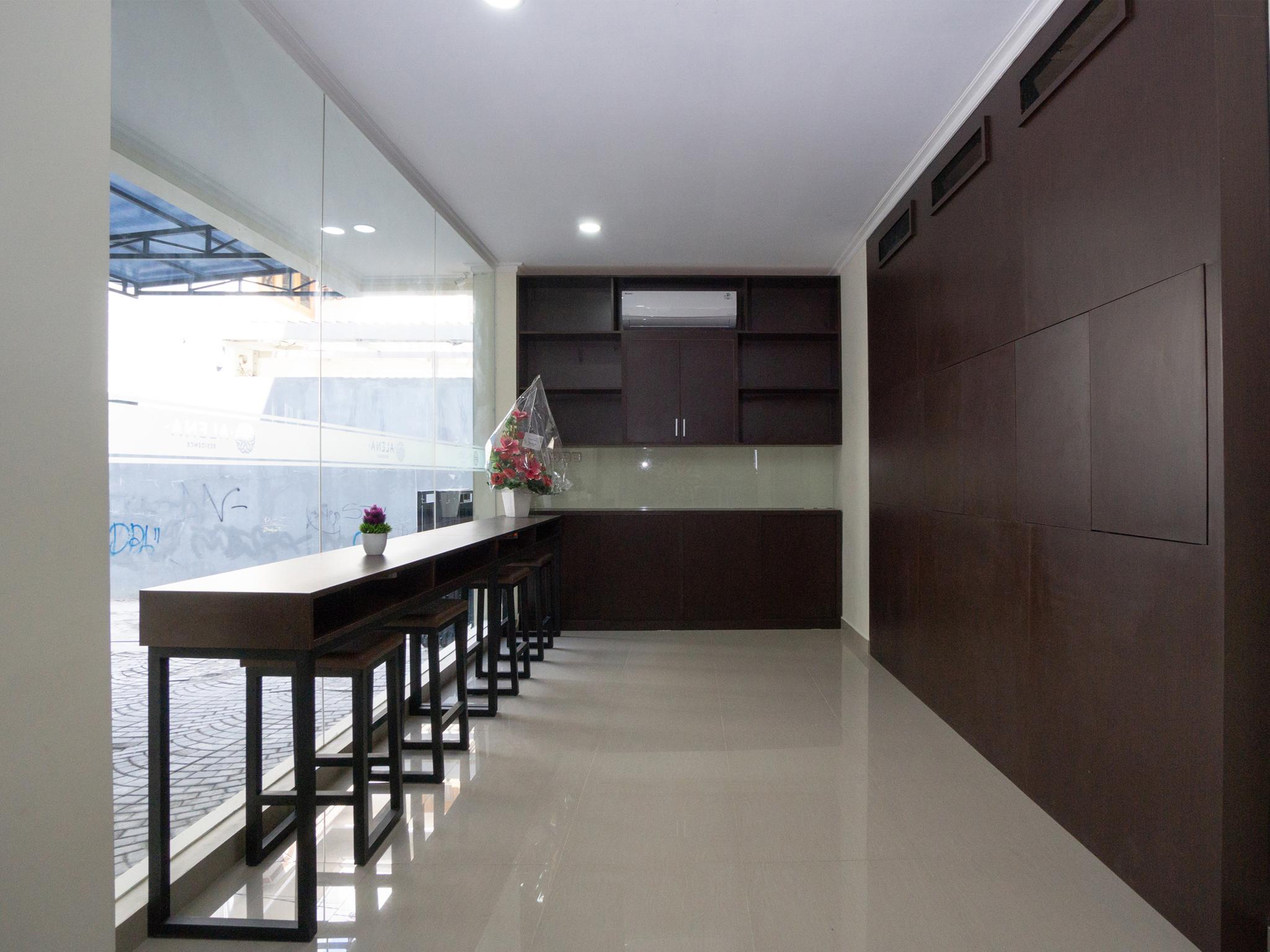 Collection O Yogyakarta Near Jalan Malioboro Formerly Alena Residence Exterior foto